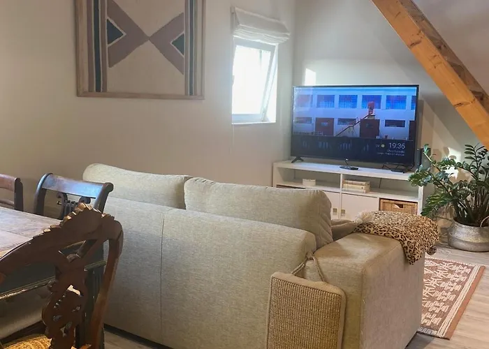 Cozy & Charming In Estrela