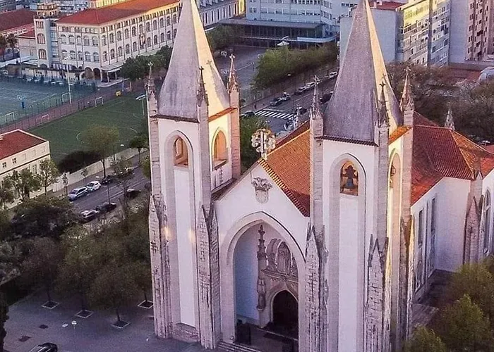 Cozy & Charming In Estrela Lisboa