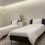 Cozy & Charming In Estrela Lissabon